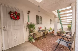 Photo #4: 2492554 Listing