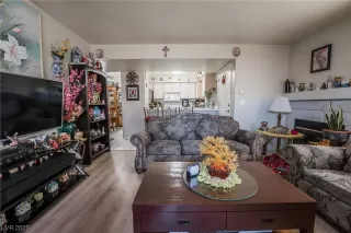 Photo #6: 2492554 Listing