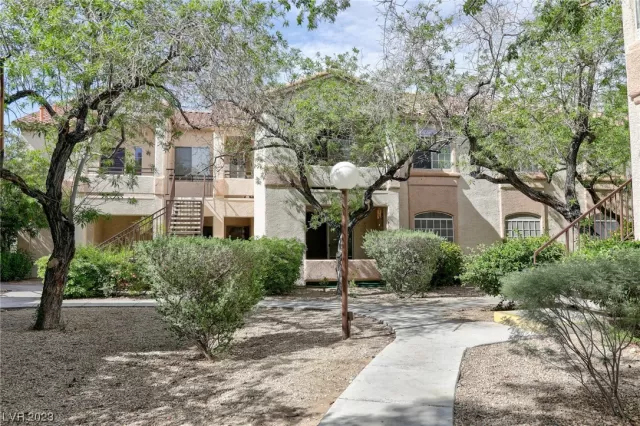 MLS: 2492611 Condo For Sale