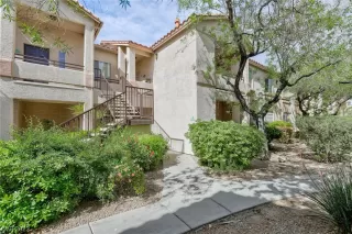 Photo #2: 2492611 Listing