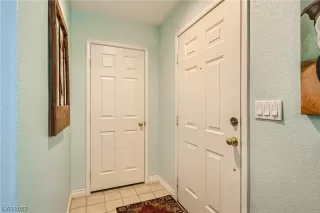 Photo #2: 2492630 Listing