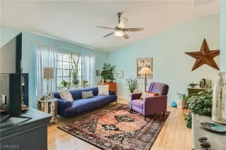 Photo #3: 2492630 Listing