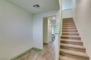 Photo #4: 2492664 Listing