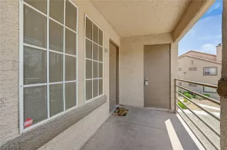 Photo #2: 2492676 Listing 