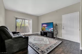 Photo #2: 2492680 Listing