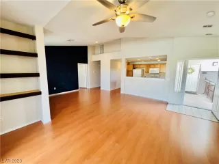 Photo #6: 2492685 Listing 