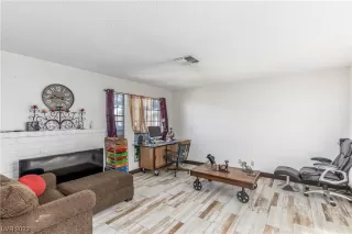 Photo #4: 2492704 Listing 