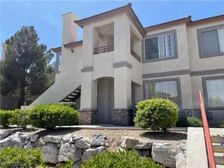 Photo #1: 2492721 Listing 