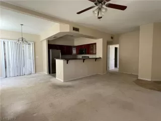 Photo #4: 2492721 Listing 