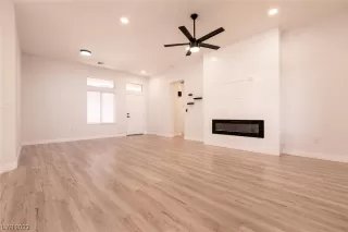 Photo #3: 2492722 Listing 