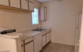 Photo #3: 2492780 Listing