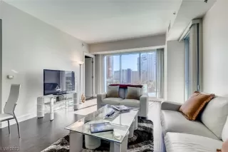 Photo #1: 2492782 Listing 