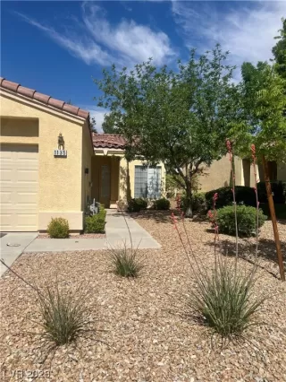 Photo #1: 2492841 Listing