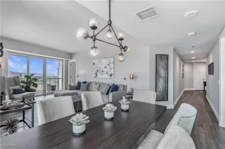 Photo #3: 2492881 Listing