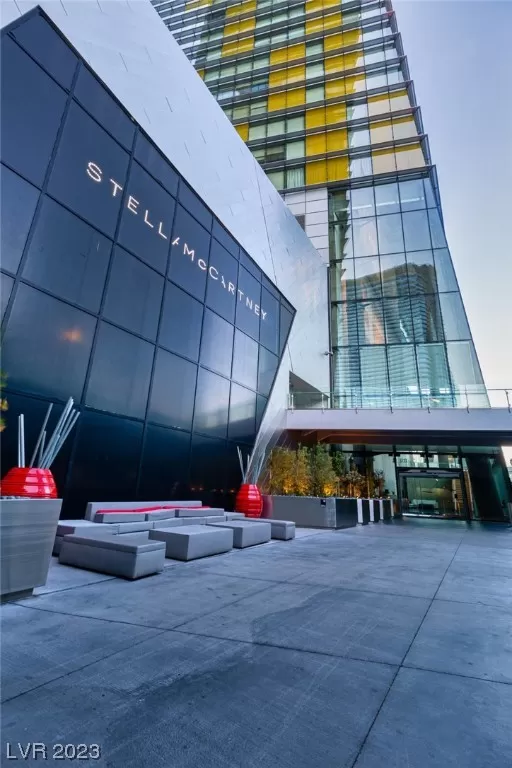 MLS: 2492895 Condo For Sale