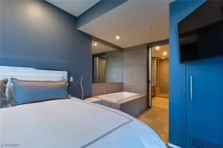 Photo #4: 2492895 Listing