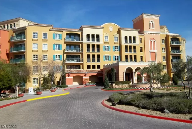 MLS: 2492905 Condo For Sale