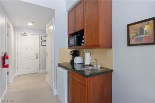 Photo #3: 2492905 Listing 