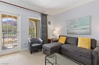 Photo #4: 2492905 Listing 