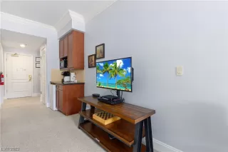 Photo #6: 2492905 Listing 