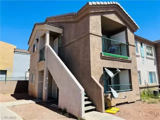 Photo #1: 2492964 Listing 