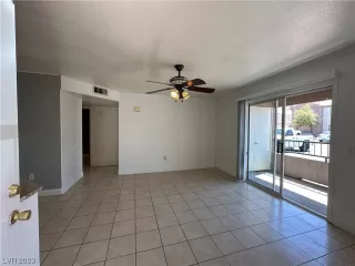 Photo #3: 2492964 Listing 