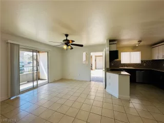 Photo #6: 2492964 Listing 