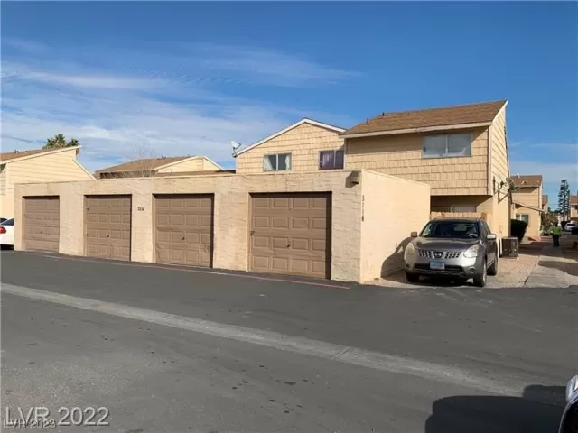 MLS: 2492967 Condo For Sale