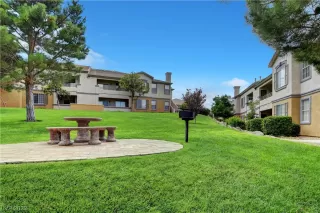 Photo #5: 2493099 Listing 