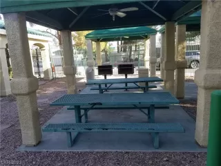 Photo #6: 2493118 Listing 