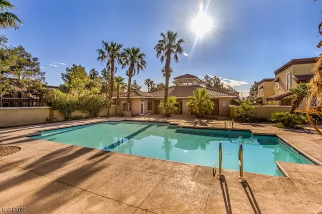 MLS: 2493144 Condo For Sale