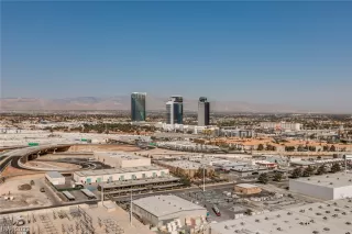 Photo #2: 2493173 Listing 