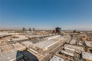 Photo #4: 2493173 Listing 