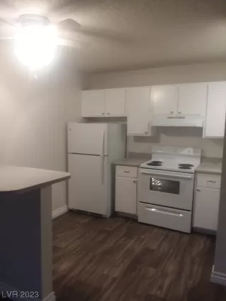 Photo #6: 2493182 Listing 