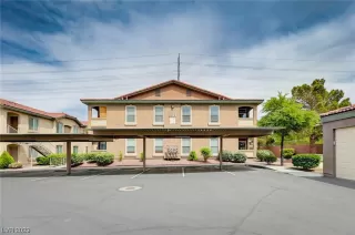 Photo #6: 2493198 Listing