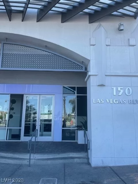 MLS: 2493224 Condo For Sale