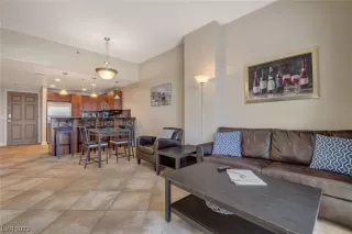 Photo #4: 2493224 Listing 