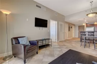 Photo #5: 2493224 Listing 