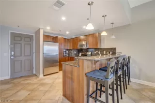 Photo #6: 2493224 Listing 