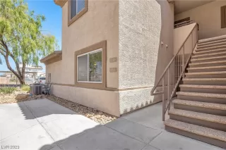 Photo #2: 2493259 Listing 