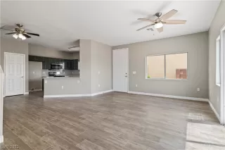 Photo #2: 2493301 Listing