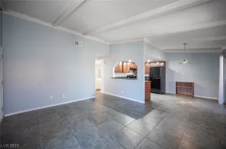 Photo #2: 2493348 Listing