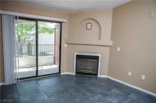 Photo #5: 2493477 Listing 