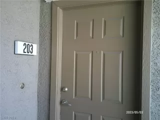 Photo #5: 2493482 Listing 