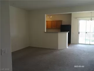 Photo #6: 2493482 Listing 