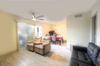 Photo #3: 2493488 Listing 