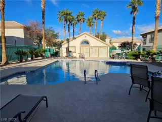 Photo #1: 2493513 Listing