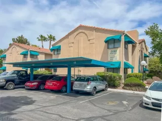 Photo #2: 2493515 Listing 