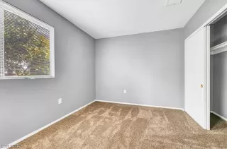 Photo #5: 2493515 Listing 