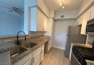 Photo #2: 2493520 Listing